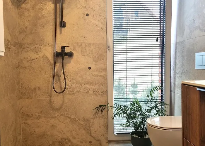 Raudonu Plytu Namai * Klaipeda